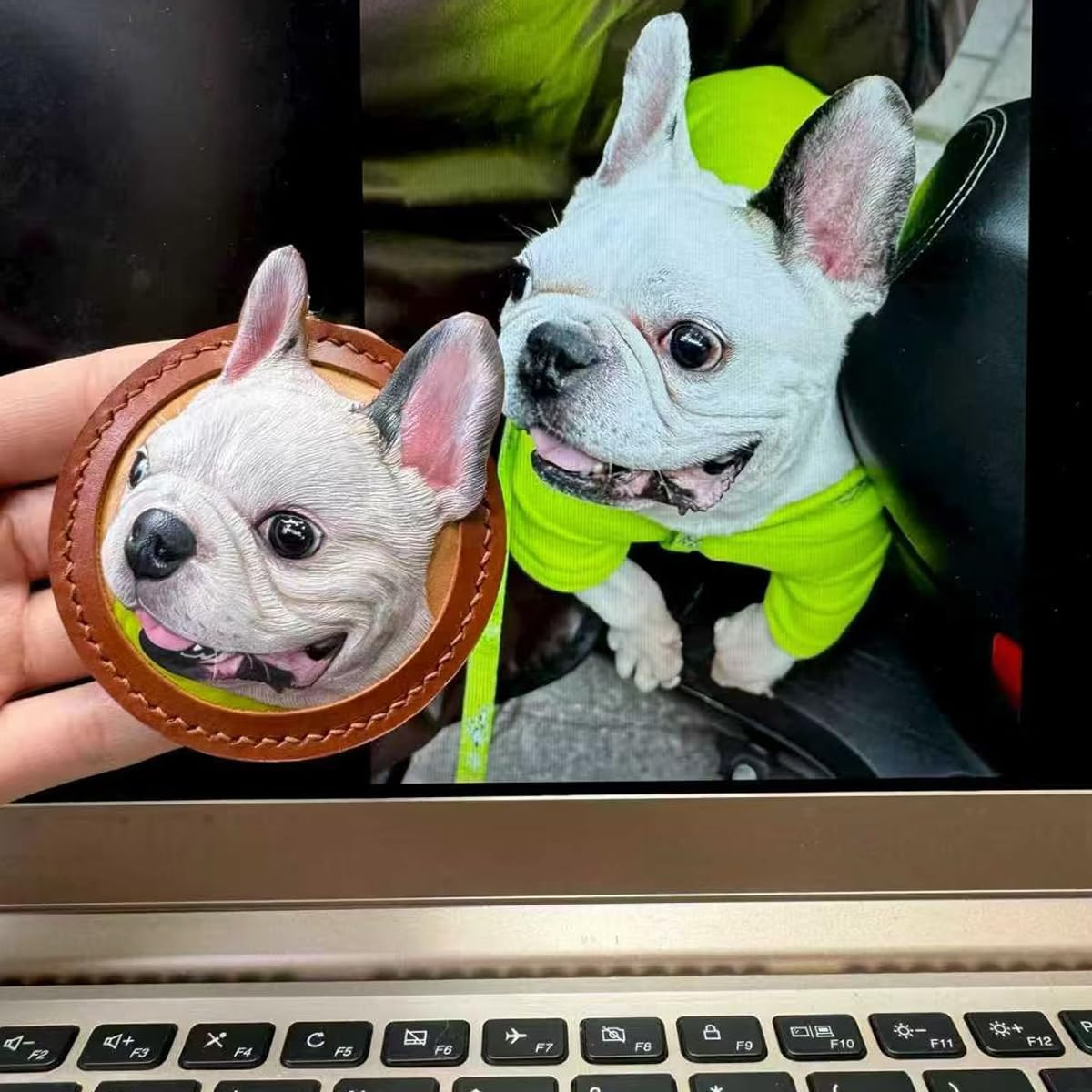 Handmade Stereo Relief Pet Portrait Leather Carving Pendant (Double Pets)